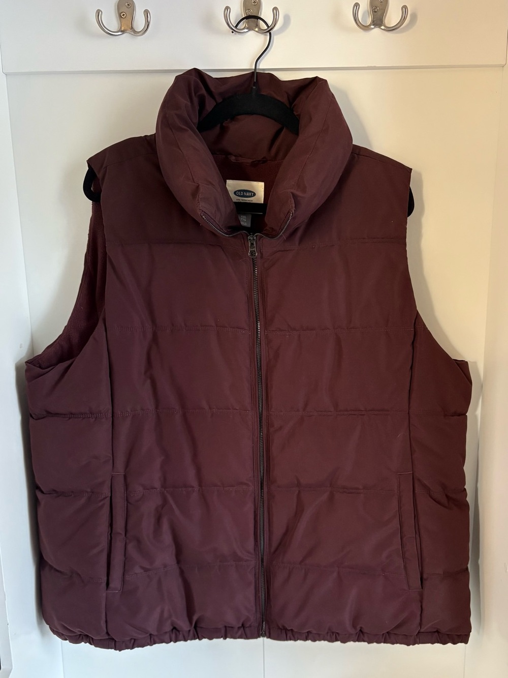 Old Navy Women’s Burgundy Quilted Puffer Vest XXL